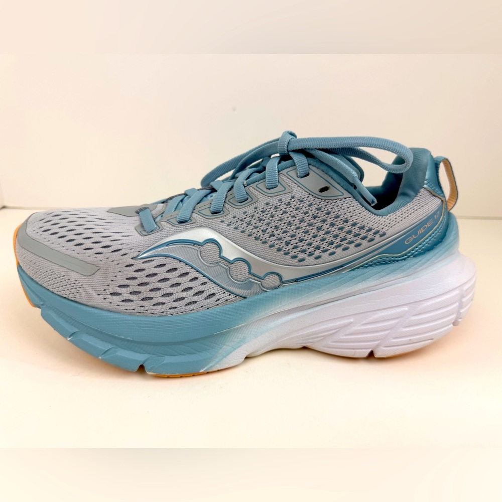 Like New Saucony Guide 17 Cloud/Topaz Size 7.5